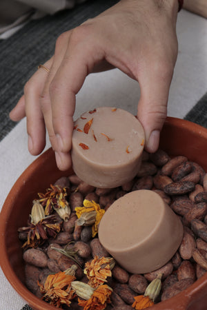 Champú sólido de cacao para el crecimiento